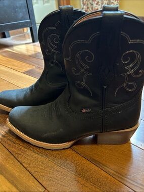 Justin Boots Black Western Short Heel Lace-Up Pull-On Boots with Tan Outsole